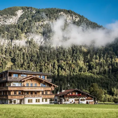 Sonnenhof Apartahotel Pertisau