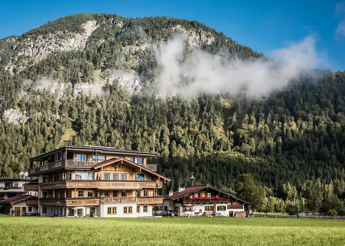 Sonnenhof Aparthotel Pertisau